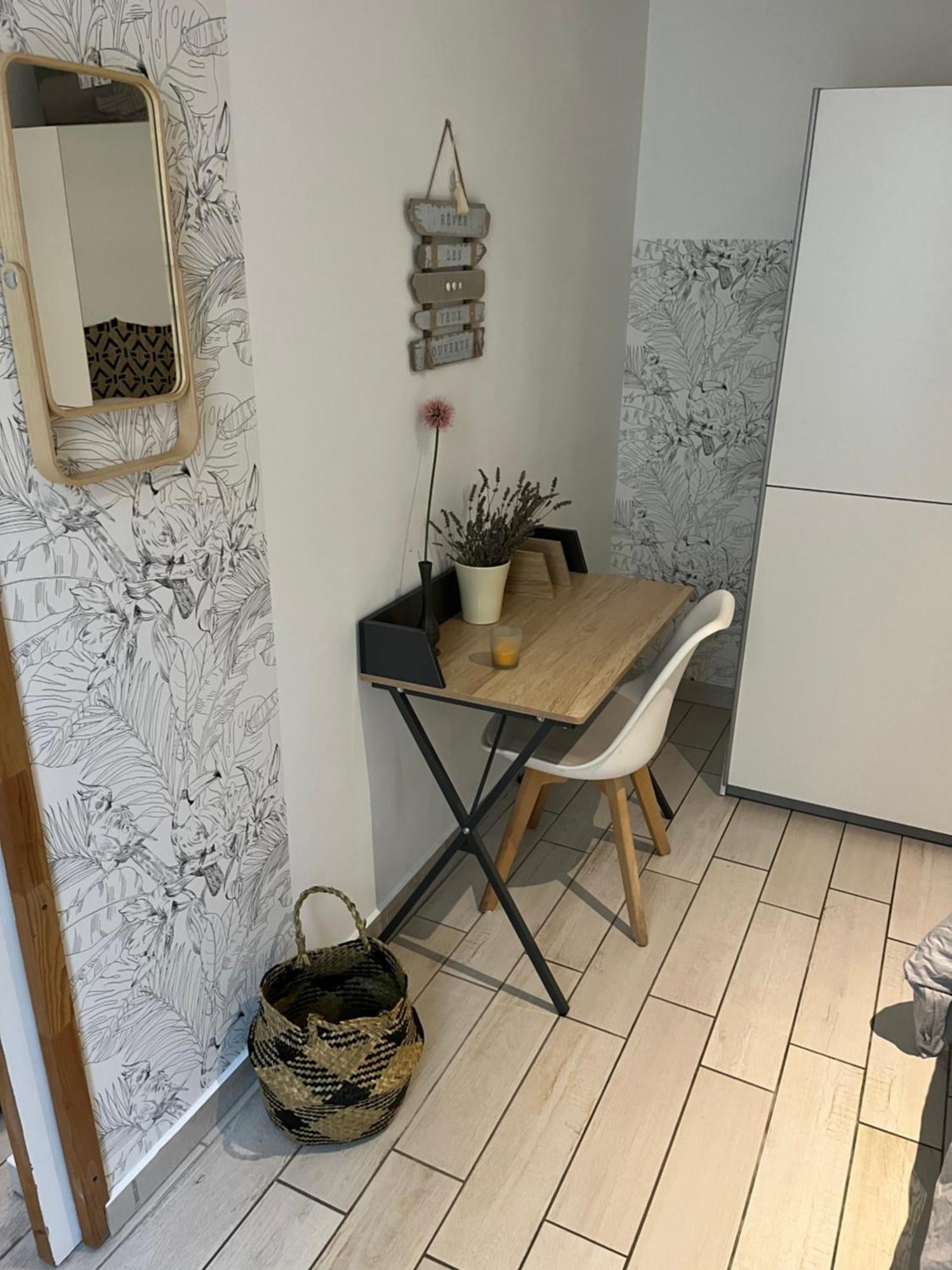 Joli Appartement Hypercentre T2, Classe Meuble De Tourisme 3 Avec Parking Gratuit Béziers Esterno foto