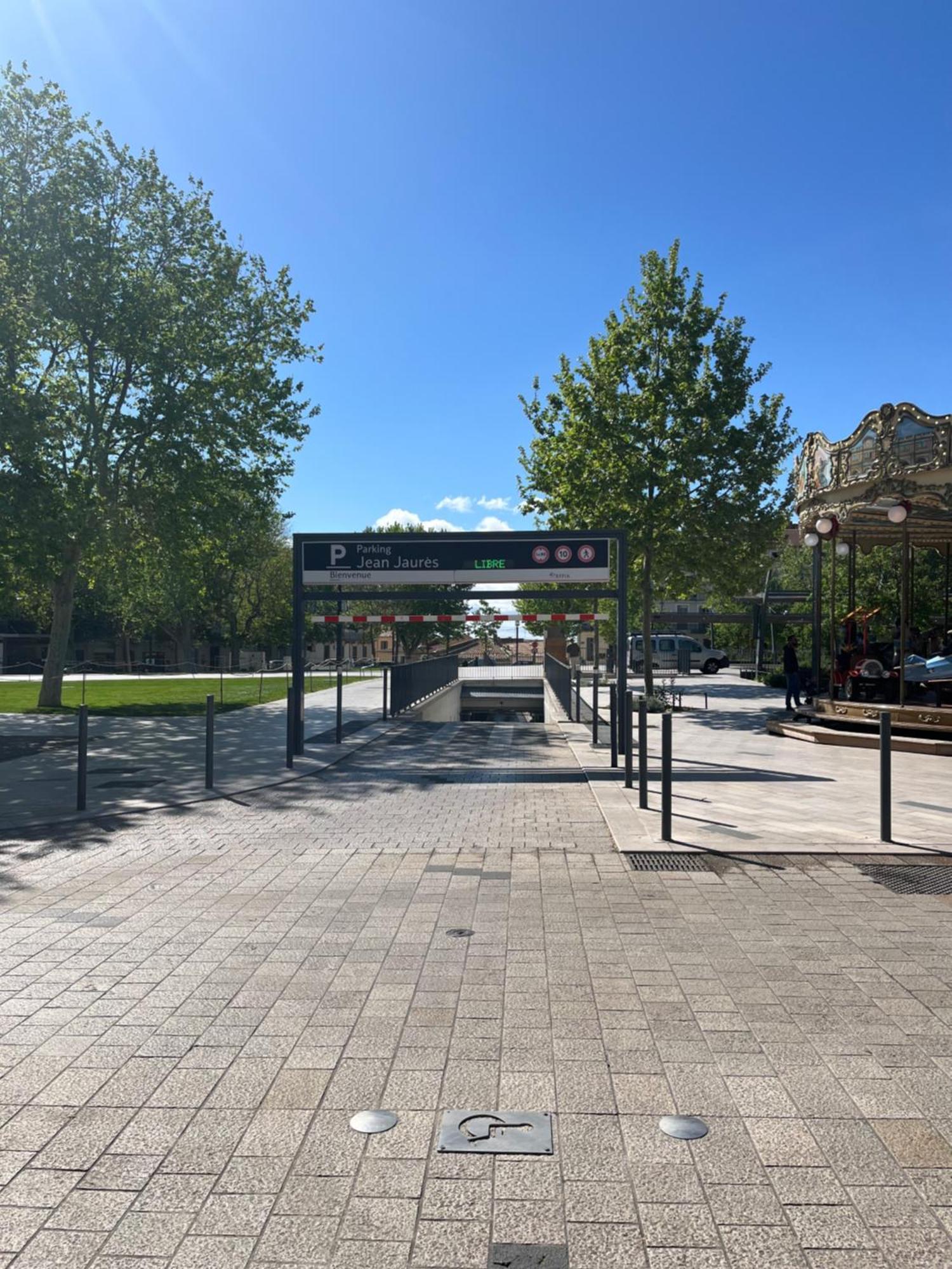 Joli Appartement Hypercentre T2, Classe Meuble De Tourisme 3 Avec Parking Gratuit Béziers Esterno foto
